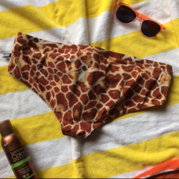 *SOLD!* NWOT! aussieBum Giraffe Swimsuit, Large - Picture 3 of 4